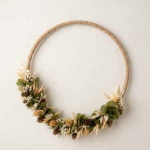 Couronne de fleurs séchées et stabilisées — Vert Nature & Crème